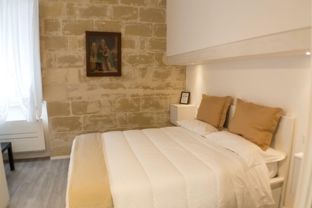 Sulla Roccia Dei Sassi Villa Matera Luaran gambar